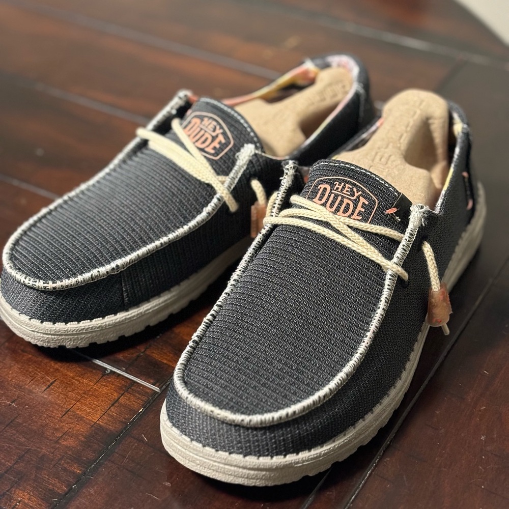 NWT Hey Dude Shoes Wendy Knit Women’s 8